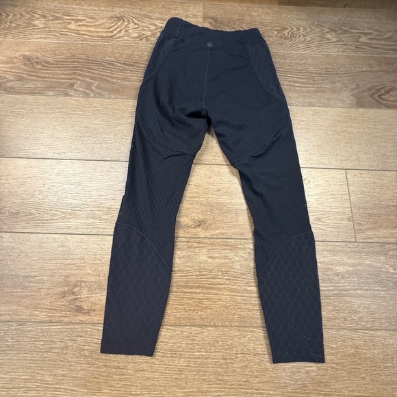 Lululemon Geo Tight 28" Black Lululemon Lab Mesh Hi-Rise, Textured Athletic Sz 6 - Picture 7 of 11